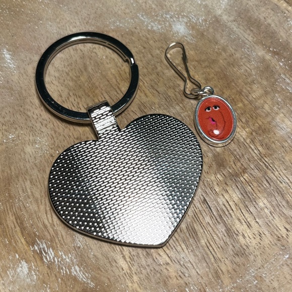 Sesame Street Heart Love Keychain & Snuffleupagus Face Oval Charm Zipper Pull - Picture 8 of 10
